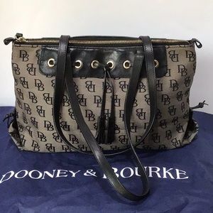 Dooney & Bourke bag
